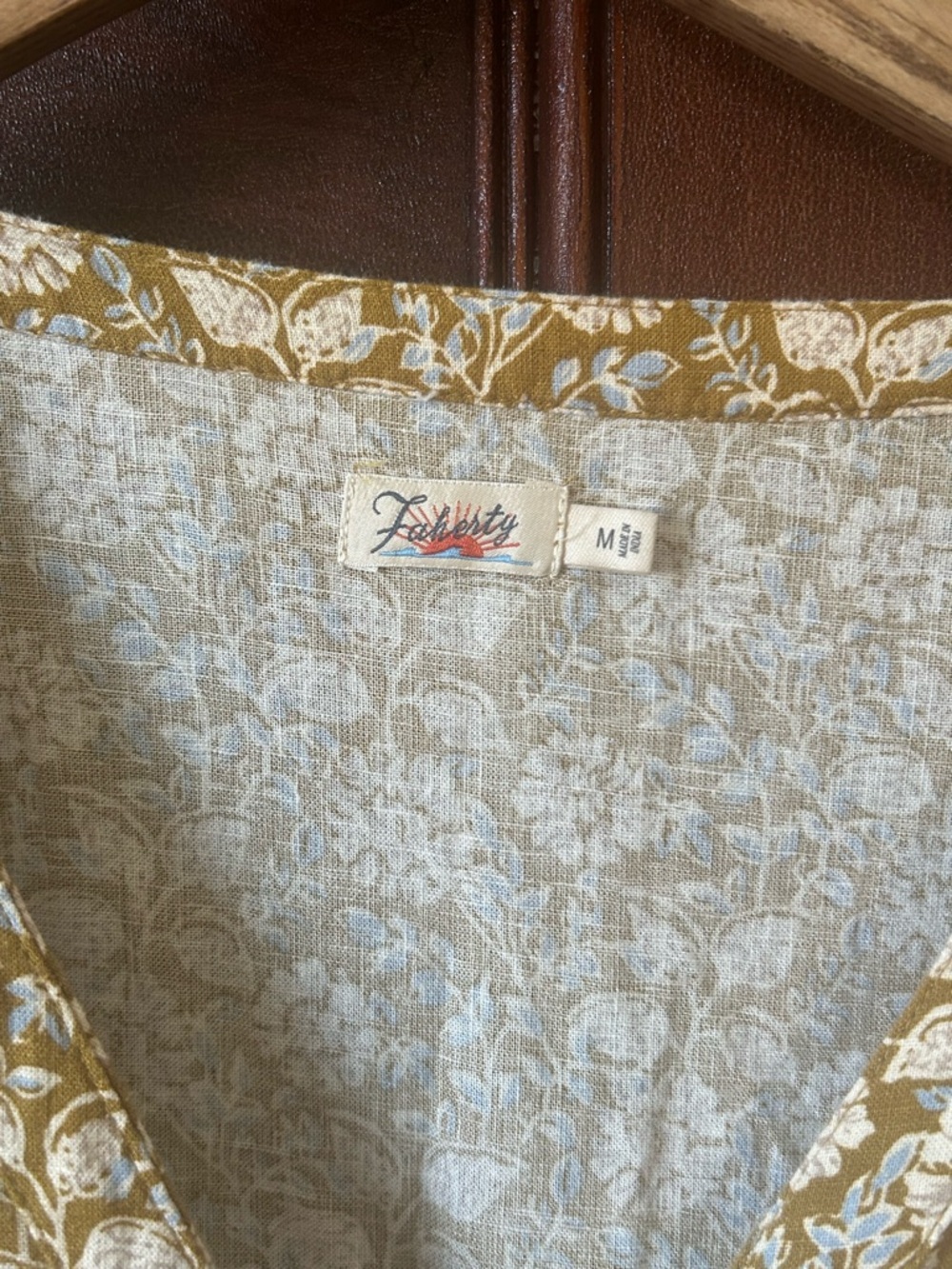 Faherty Havana Dress in Golden Theodora Floral - Picture 8 of 9